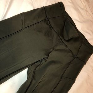 Green lululemon leggings!!!!